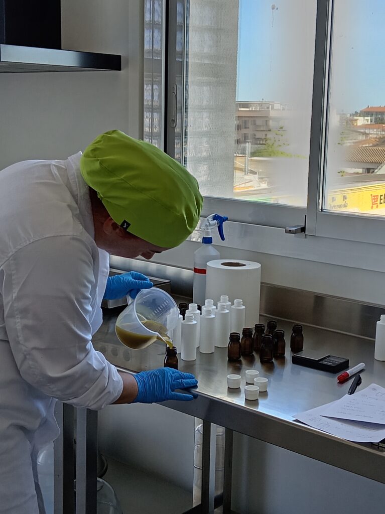 Associació de cosmètica artesana de les Terres de L’Ebre (ACATE)